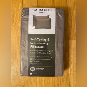 New Set of 2 Miracle Made Standard Pillowcases